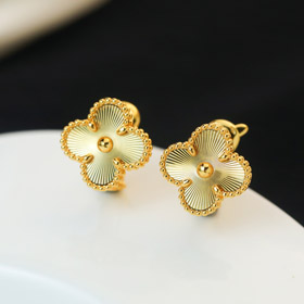 Van Cleef & Arpels four-leaf clover earrings-4043